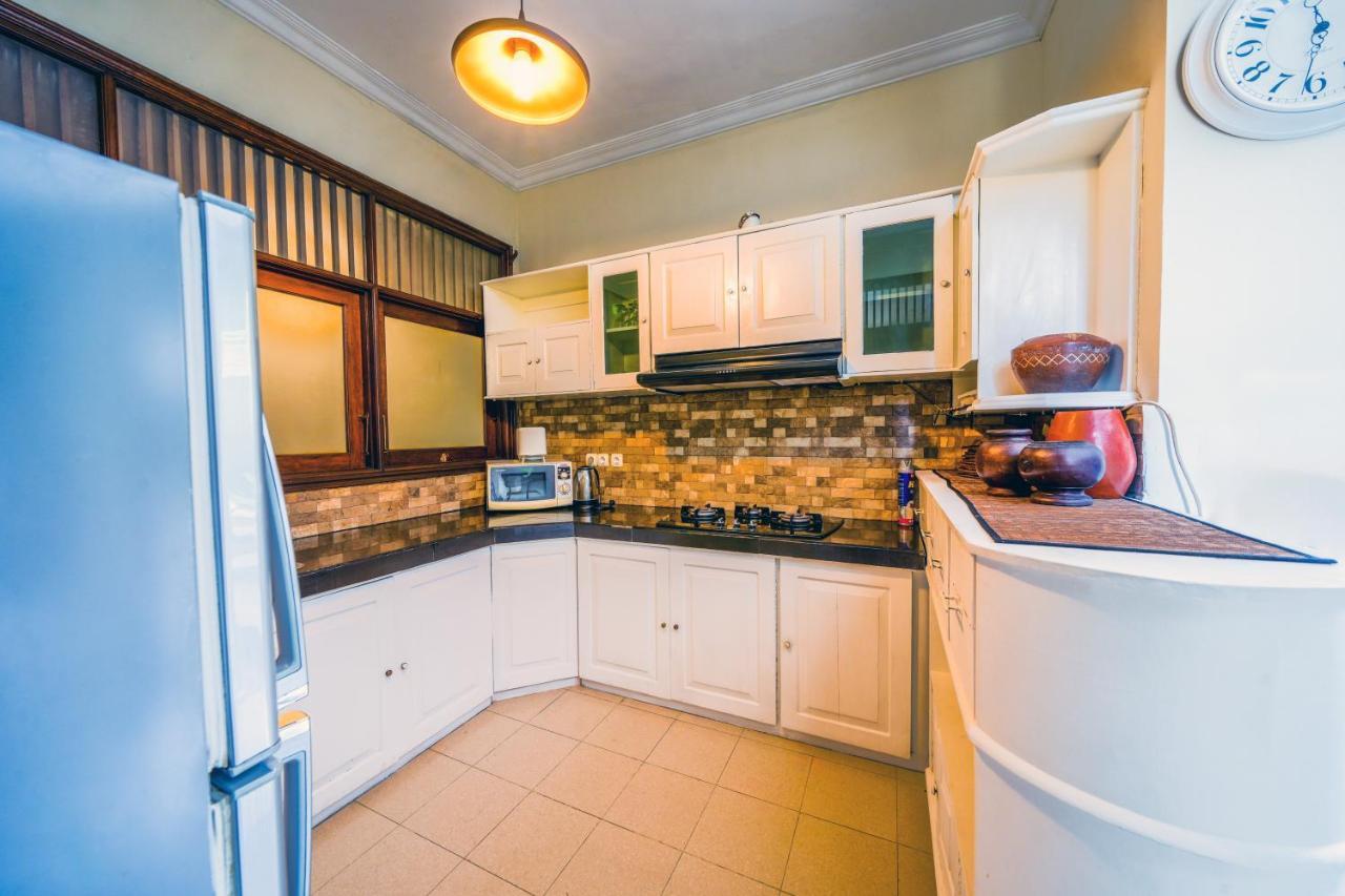 Villa Mica - Kuta - 5 Bedrooms - 5 Bathrooms - Great Location Exteriör bild